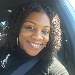 Meet your Posher, Simone